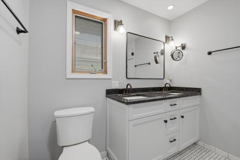 822 South Chester Avenue Park Ridge IL 60068