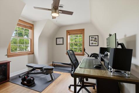 822 South Chester Avenue Park Ridge IL 60068