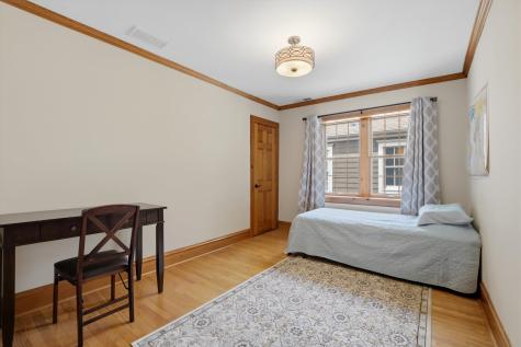 822 South Chester Avenue Park Ridge IL 60068
