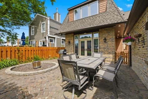822 South Chester Avenue Park Ridge IL 60068