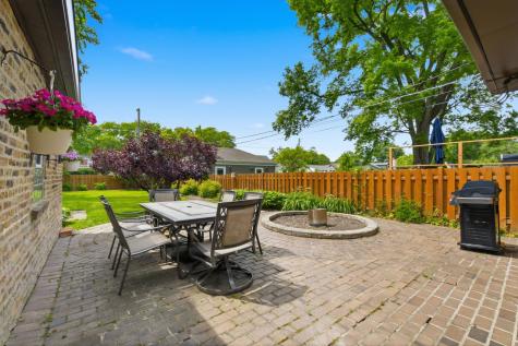 822 South Chester Avenue Park Ridge IL 60068