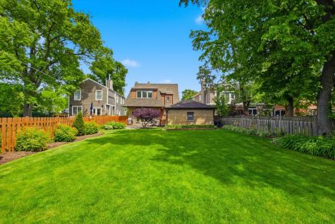 822 South Chester Avenue Park Ridge IL 60068