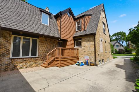 822 South Chester Avenue Park Ridge IL 60068