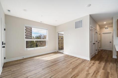 3992 South Lake Park Avenue Chicago IL 60653