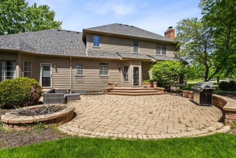 4N475 South Robert Frost Circle St. Charles IL 60175