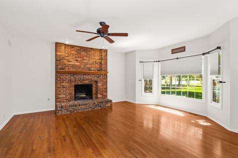 4N475 South Robert Frost Circle St. Charles IL 60175