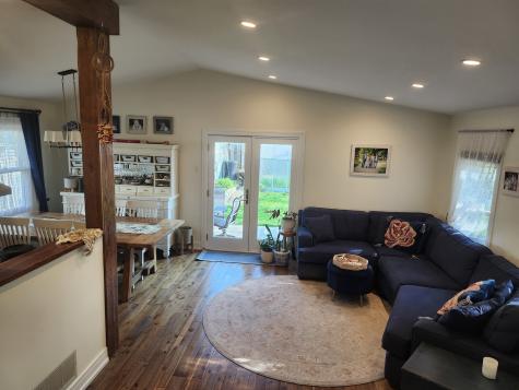 301 Oakbrook Court Bartlett IL 60103