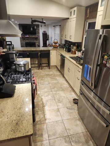 301 Oakbrook Court Bartlett IL 60103
