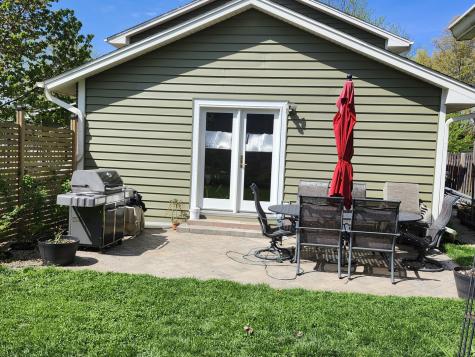 301 Oakbrook Court Bartlett IL 60103