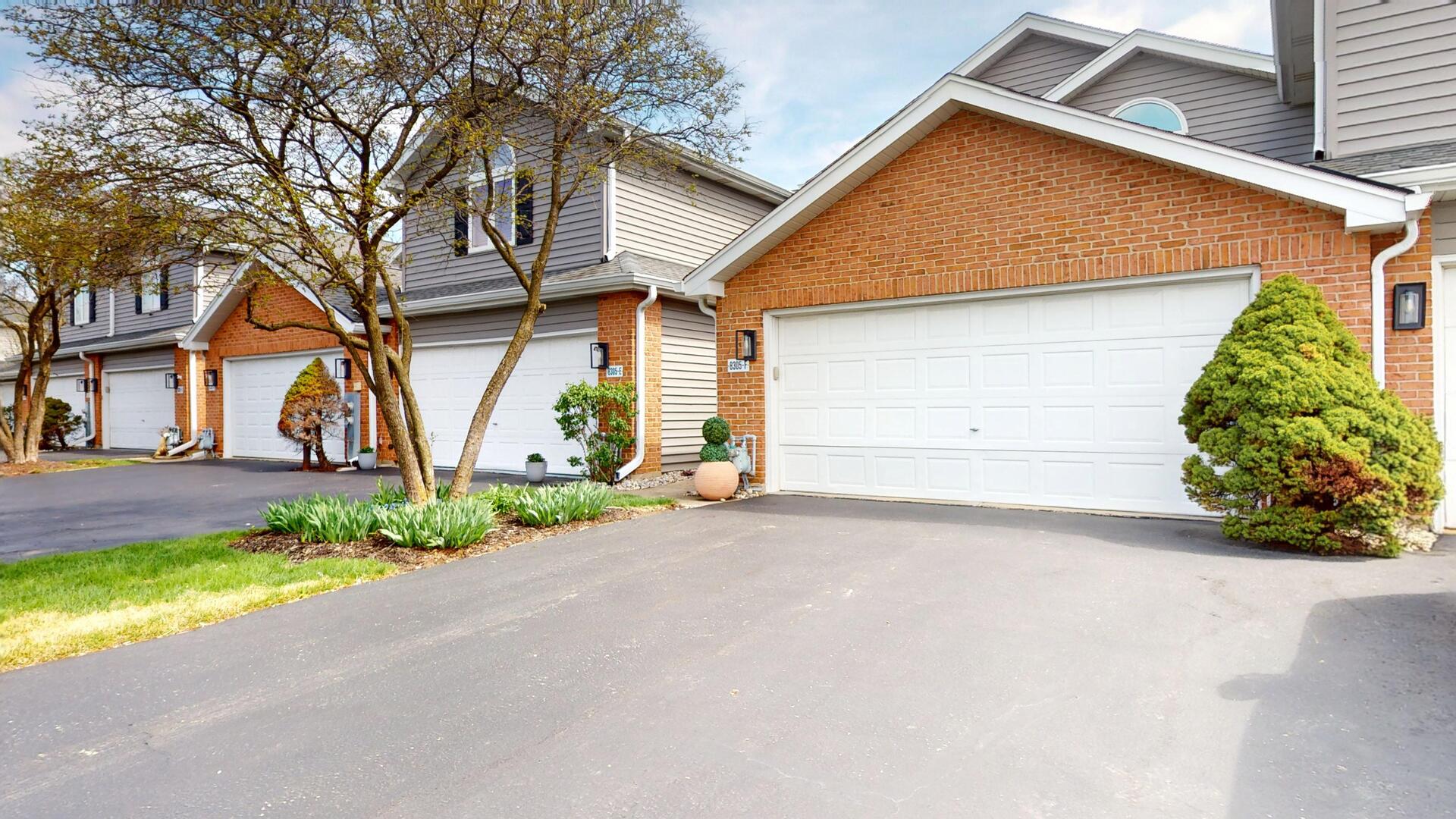 8305 Highpoint Circle Darien IL 60561
