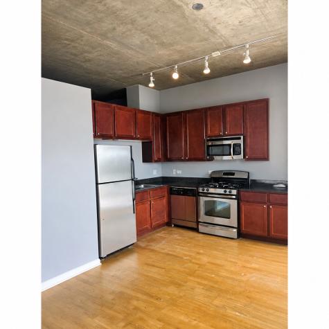 1122 West Catalpa Avenue Chicago IL 60640