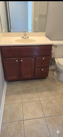 1122 West Catalpa Avenue Chicago IL 60640