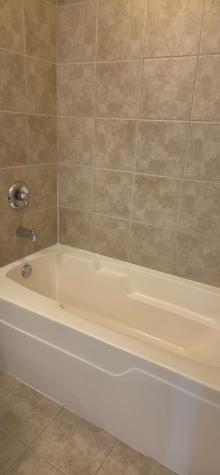 1122 West Catalpa Avenue Chicago IL 60640
