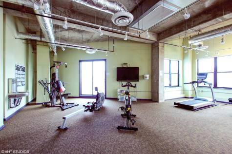 1122 West Catalpa Avenue Chicago IL 60640