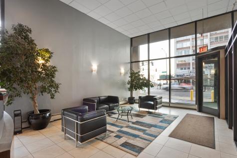 6166 North Sheridan Road Chicago IL 60660