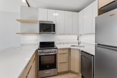 6166 North Sheridan Road Chicago IL 60660