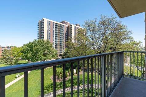 2211 S Highland Avenue Lombard IL 60148