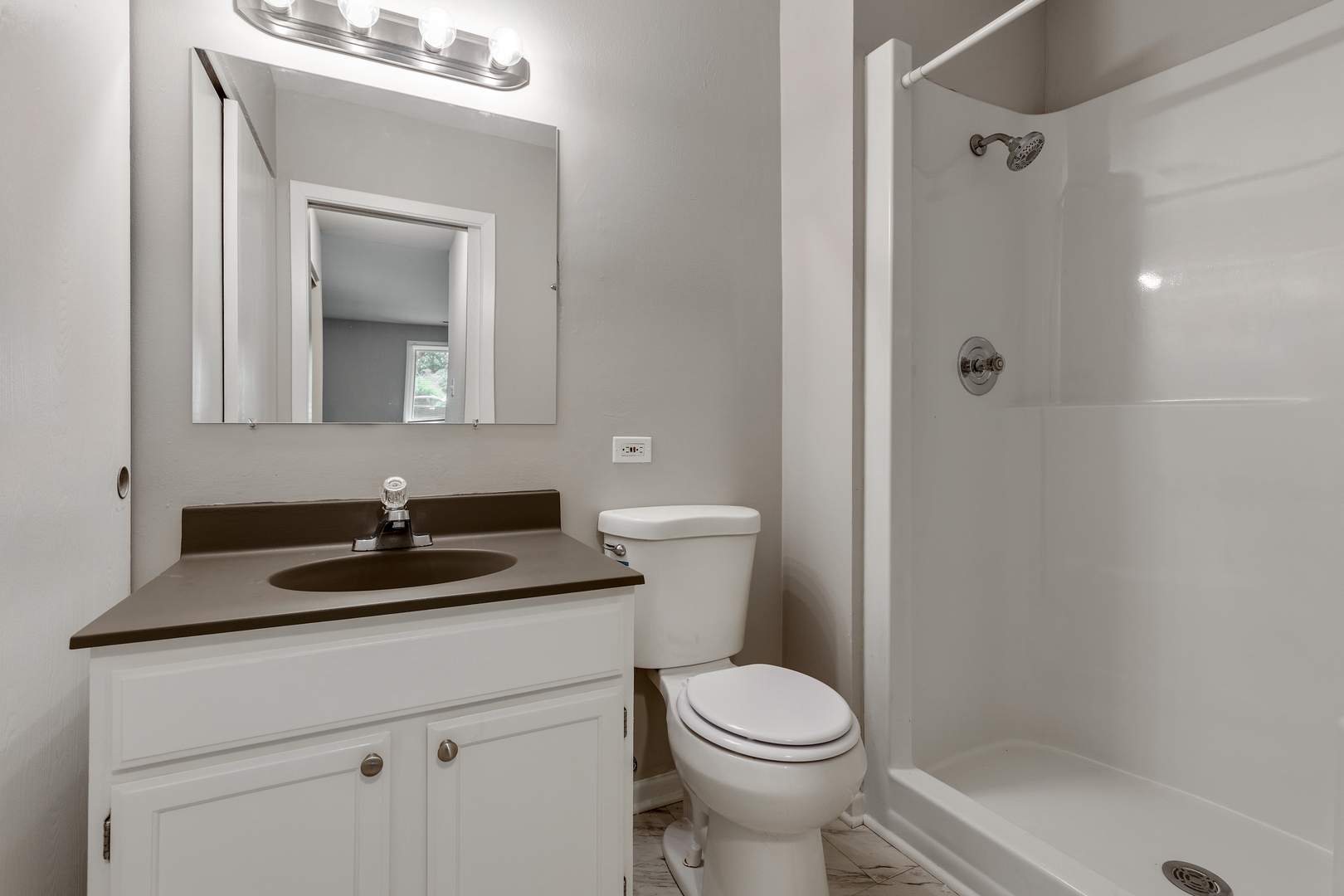 1444 Stonebridge Circle Wheaton IL 60189