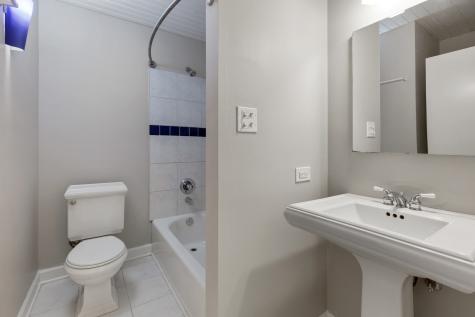 1444 Stonebridge Circle Wheaton IL 60189