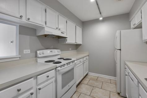 1444 Stonebridge Circle Wheaton IL 60189