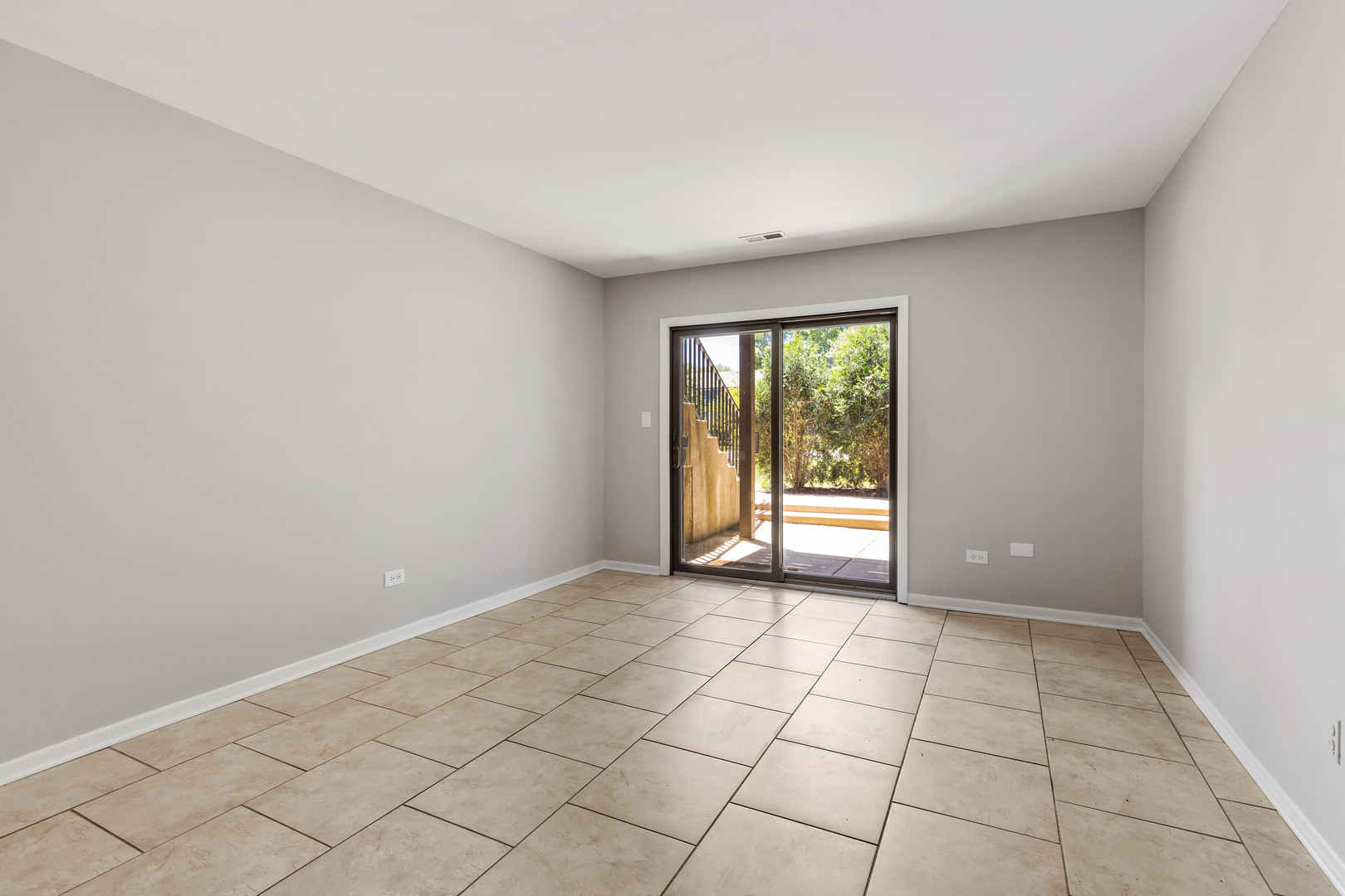 1444 Stonebridge Circle Wheaton IL 60189