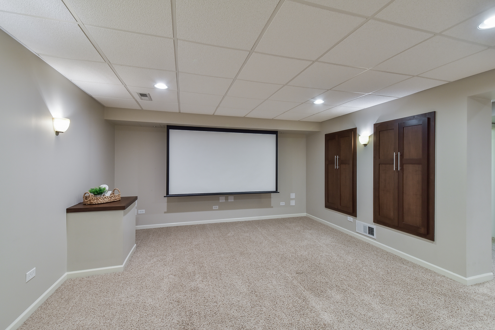 2067 Childs Court Wheaton IL 60187