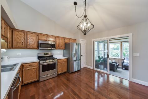 2067 Childs Court Wheaton IL 60187