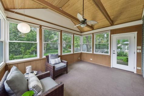 2067 Childs Court Wheaton IL 60187