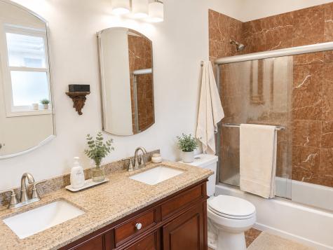 4843 North Winthrop Avenue Chicago IL 60640