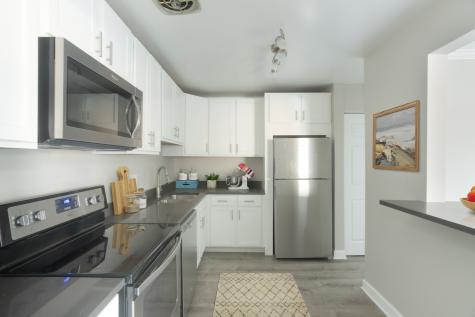 4250 West Lake Avenue Glenview IL 60026