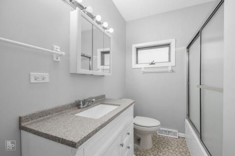 44 North Glenwood Avenue Glenwood IL 60425