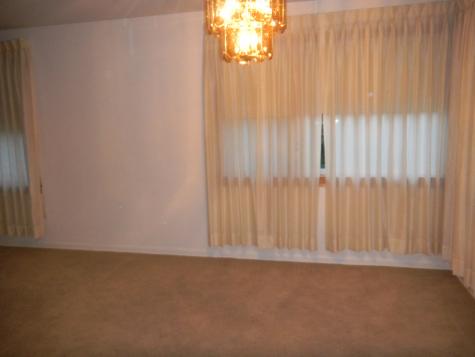9054 Bennett Avenue Skokie IL 60203