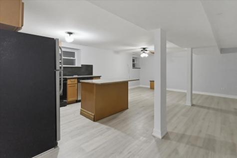 910 West Gunnison Street Chicago IL 60640