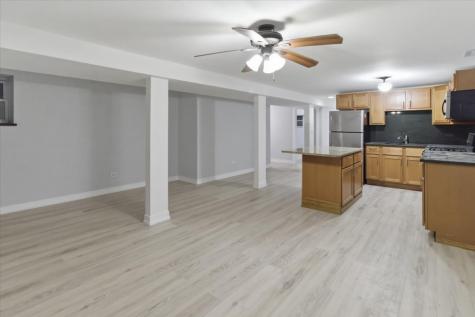 910 West Gunnison Street Chicago IL 60640