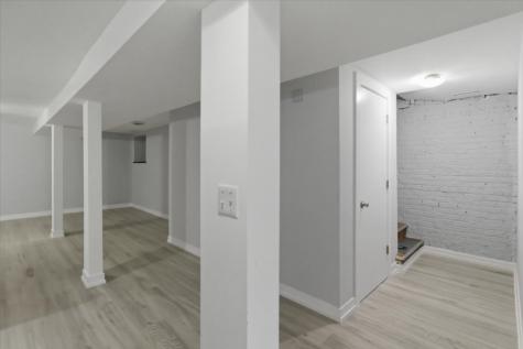 910 West Gunnison Street Chicago IL 60640