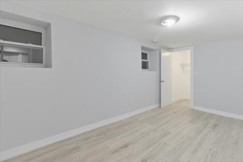 910 West Gunnison Street Chicago IL 60640