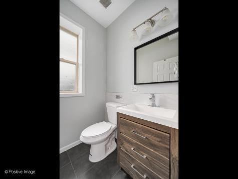 5134 North Oakley Avenue Chicago IL 60625