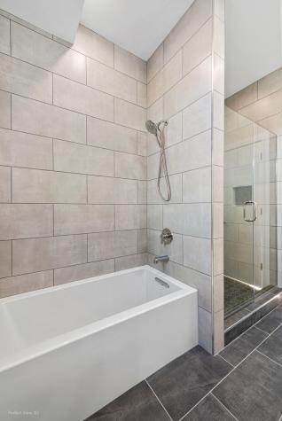 8163 Lincoln Avenue Skokie IL 60077