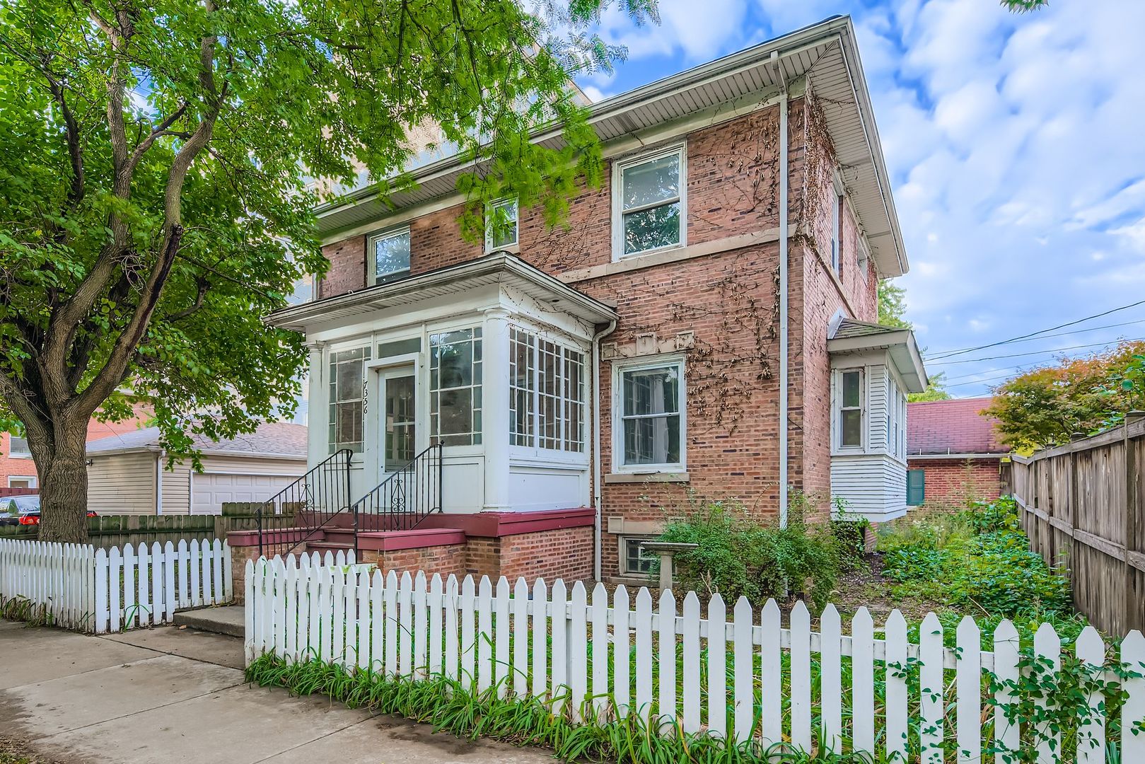 7356 North Ashland Boulevard Chicago IL 60626