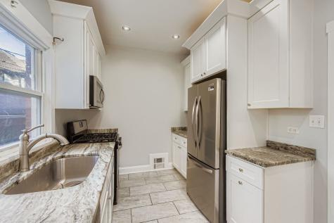 7356 North Ashland Boulevard Chicago IL 60626