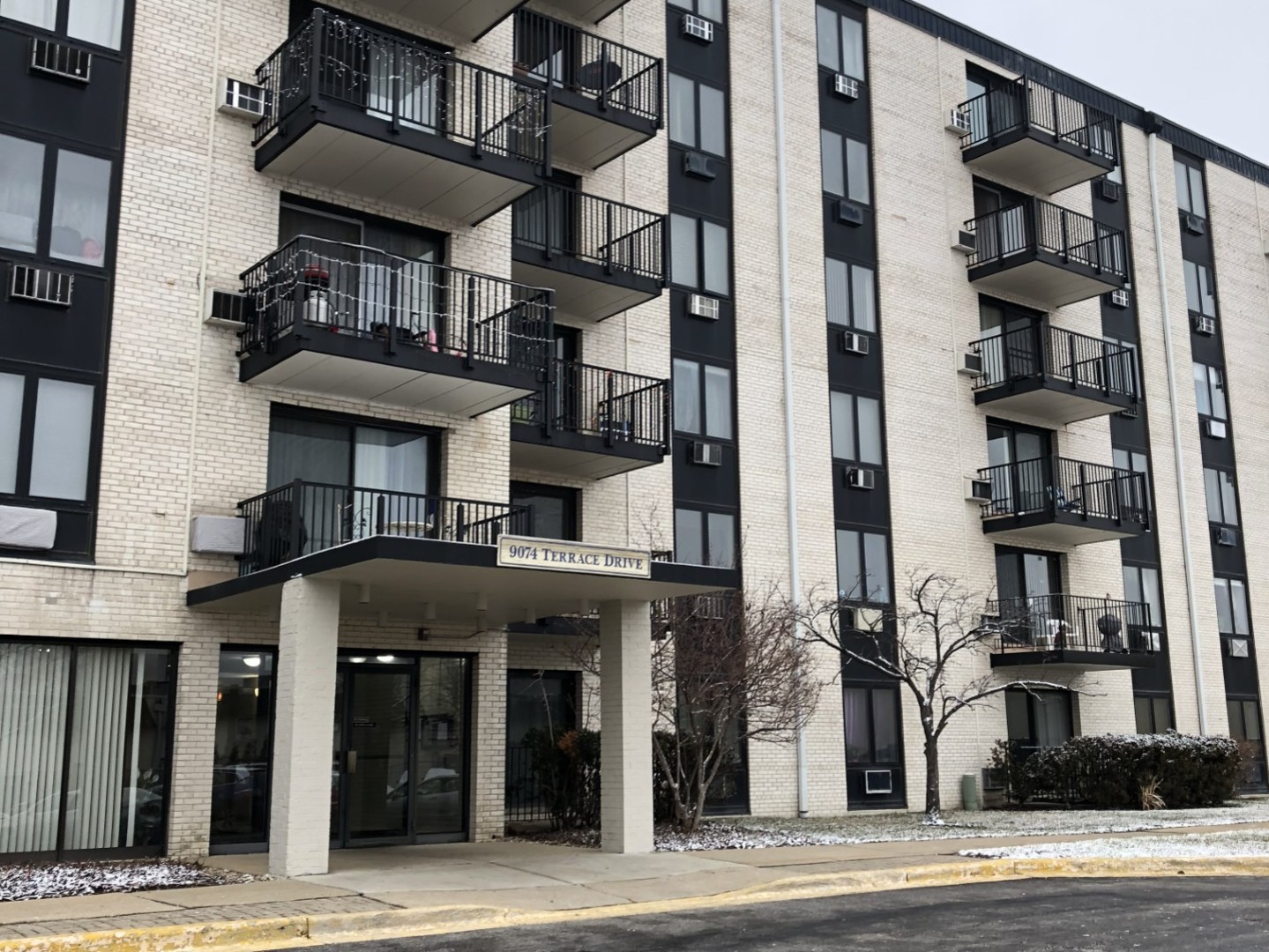 9074 West Terrace Drive Niles IL 60714