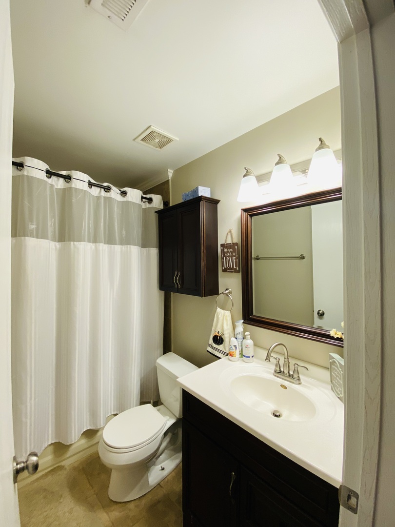 21W581 North Avenue Lombard IL 60148