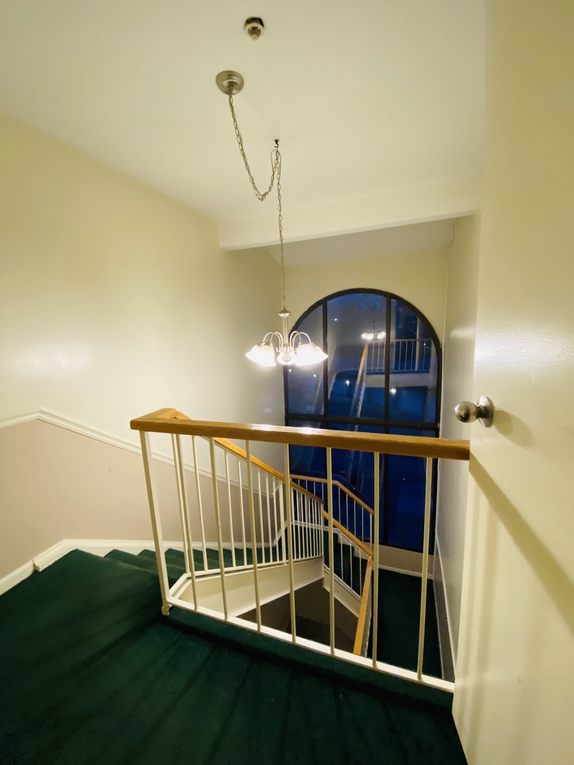 21W581 North Avenue Lombard IL 60148