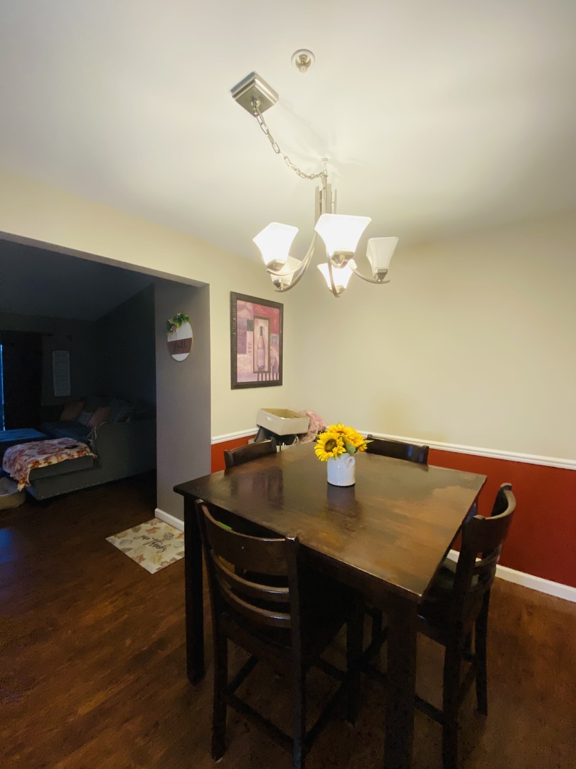 21W581 North Avenue Lombard IL 60148