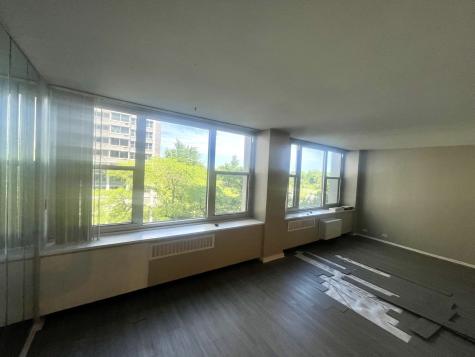4250 North Marine Drive Chicago IL 60613