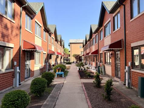 2105 South Tan Court Chicago IL 60616