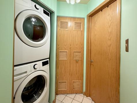 2105 South Tan Court Chicago IL 60616