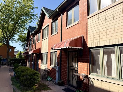 2105 South Tan Court Chicago IL 60616