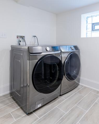 5942 West Eastwood Avenue Chicago IL 60630