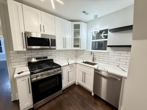 5942 West Eastwood Avenue Chicago IL 60630